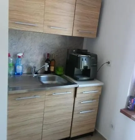 Aparthotel Guesthouse Elly *