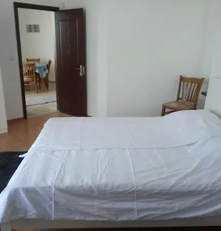 Aparthotel Guesthouse Elly